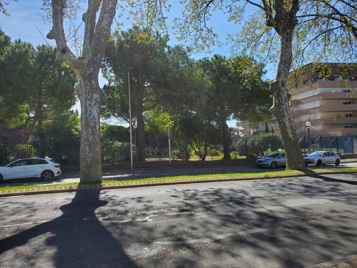 Le Grenier, Climatisation Terrasse Wi-Fi Netflix 15 Mn Coeur De Ville Béziers Dış mekan fotoğraf